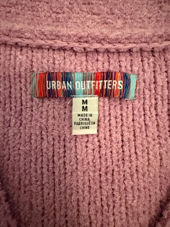 Urban Outfitters Lavender Cropped V-Neck Button Sweater - Picture 2 of 4